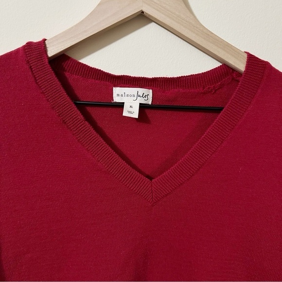 Maison Jules Womens Red Long Sleeve Sweater Side Slits Size XL - Picture 3 of 7